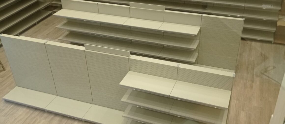 Installation of shelving equipment- Pet City Maroussi